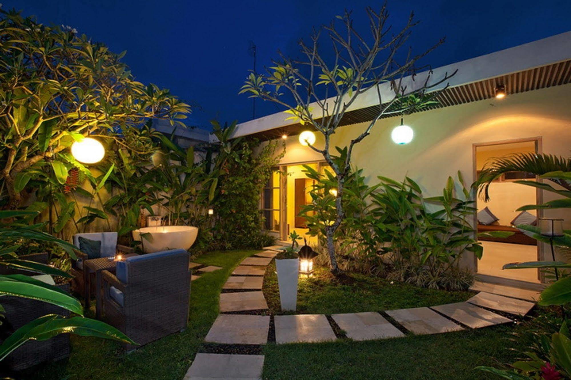 קוטה לומבוק Enigma Bali Villas מראה חיצוני תמונה